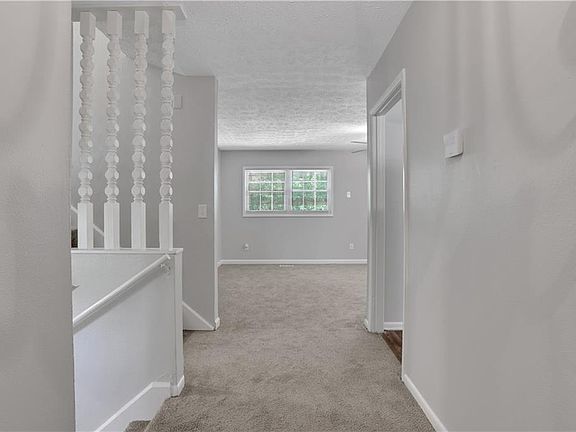 3rd image of 4329 Cedar Ridge Trl