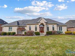 8440 Lakebrook Dr, Findlay, OH 45840
