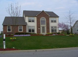 9407 Wayne Brown Dr, Powell, OH