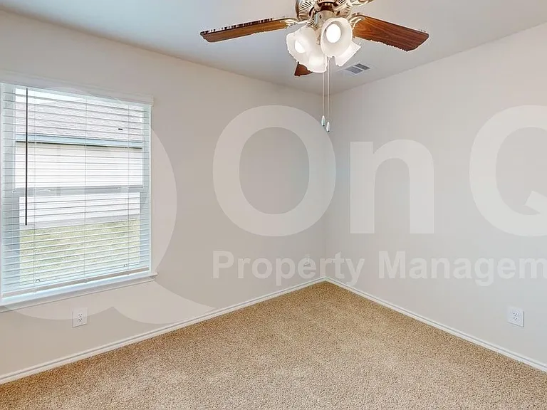 1213 Bristlecone Dr — Photo 8