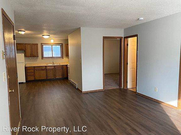 3rd image of 1215 15th Ave N #8433881