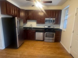 54 E 50th St #1E, Chicago, IL 60615