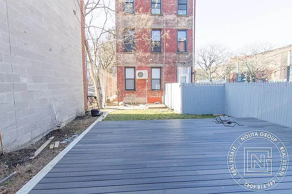 Rented by Nolita Group | media 9