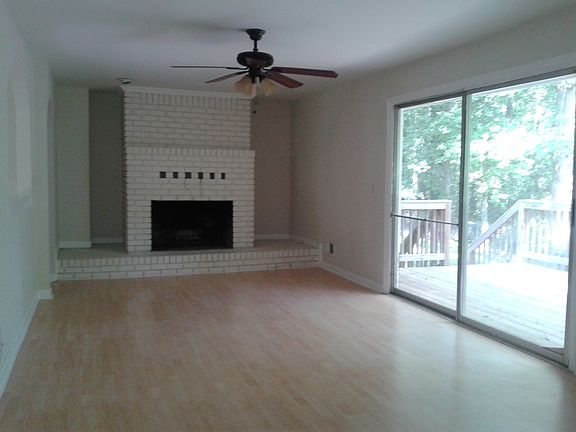 4th image of 6490 Birch Glen Dr