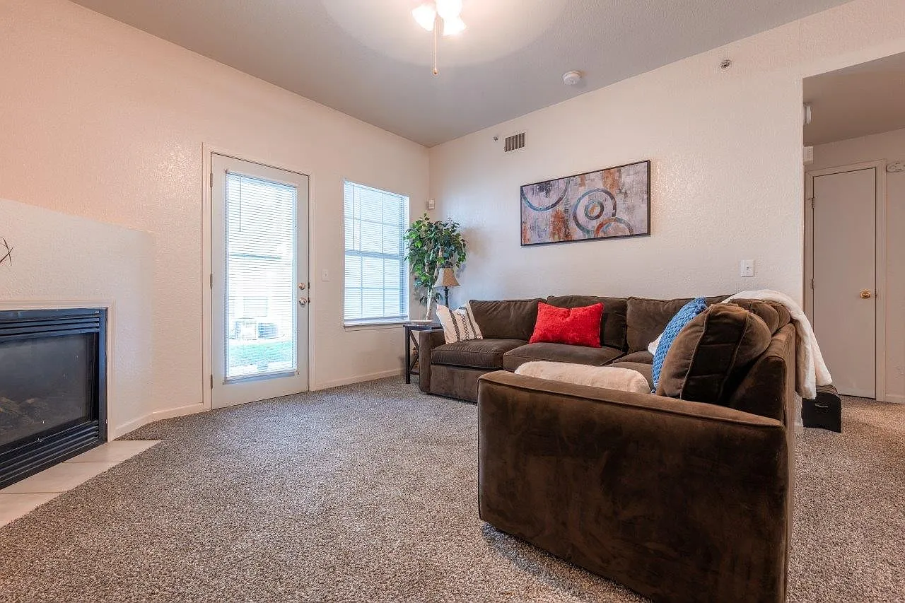 Chase Court — Photo 3