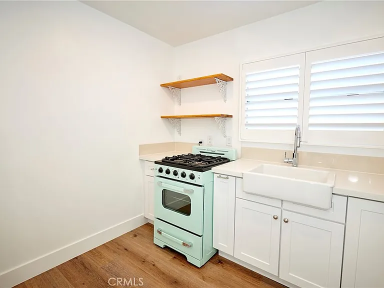 728 Euclid St #A — Photo 11