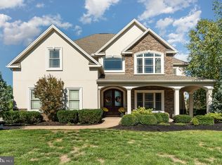 4902 Whitlock Ln, Mechanicsburg, PA 17055