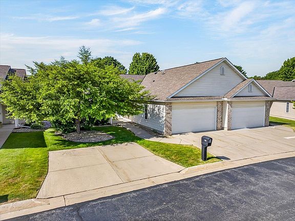 2nd image of 706 Creek Edge Dr #5