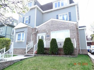 124 W 8th St FLOOR 2, Bayonne, NJ 07002