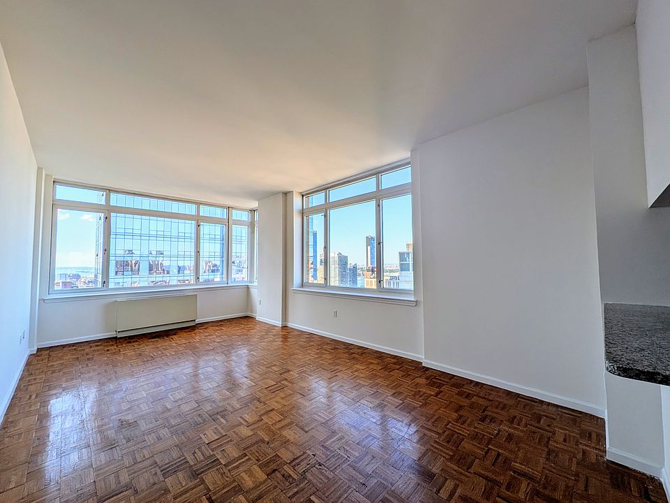 1st image of 350 W 43rd St APT 44D