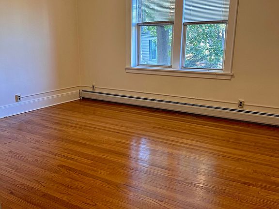 4th image of 100 Mill St APT 2
