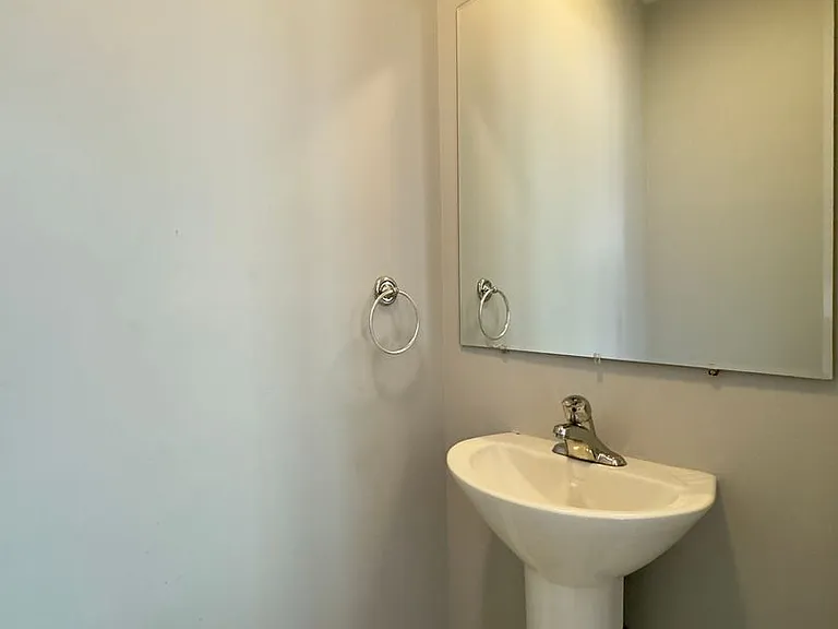701 S Rose St — Photo 14
