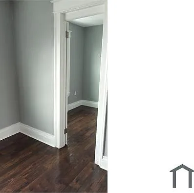 1004 Hudson Ave #1 — Photo 3