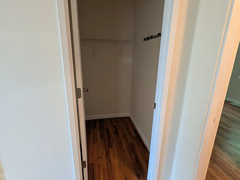 213 Seattle Ave — Photo 3