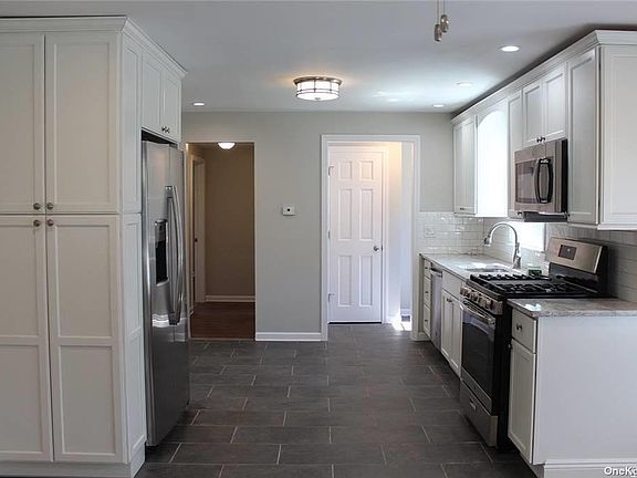 5th image of 68 Maple Ave