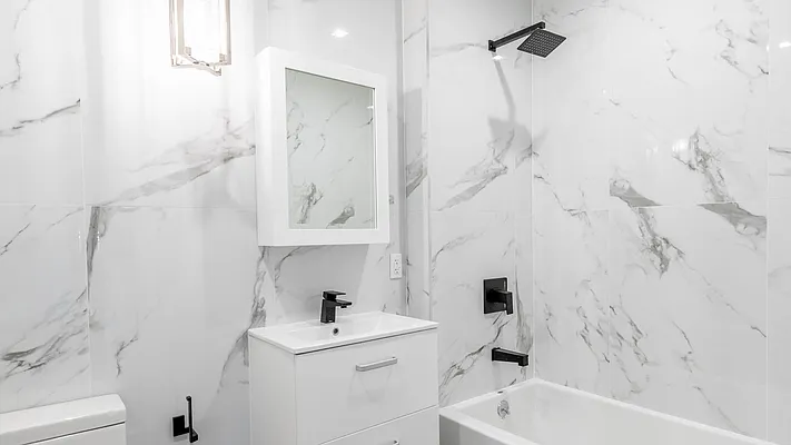 Rented by Nooklyn NYC LLC | media 11