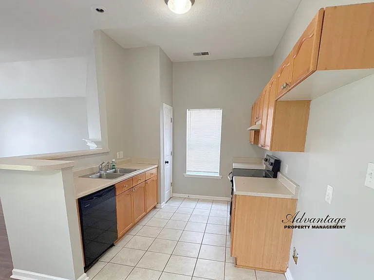 6888 Wrigley Dr — Photo 6