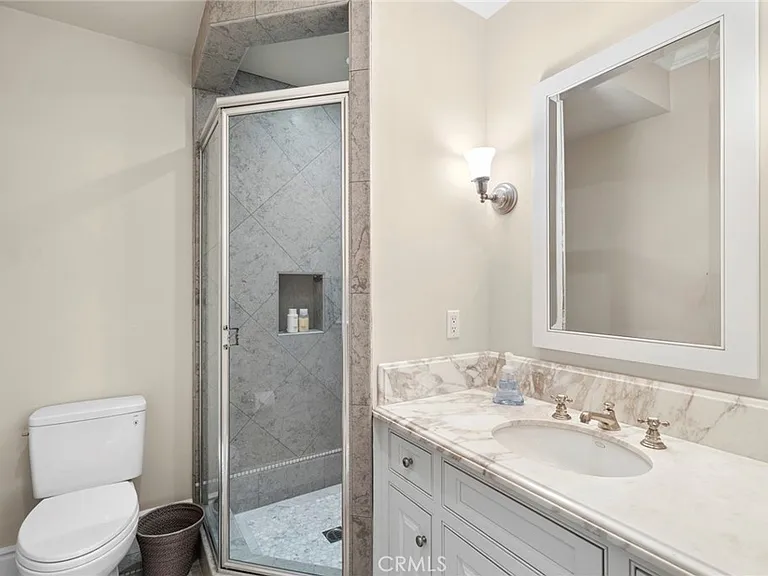 1550 E Oceanfront — Photo 27