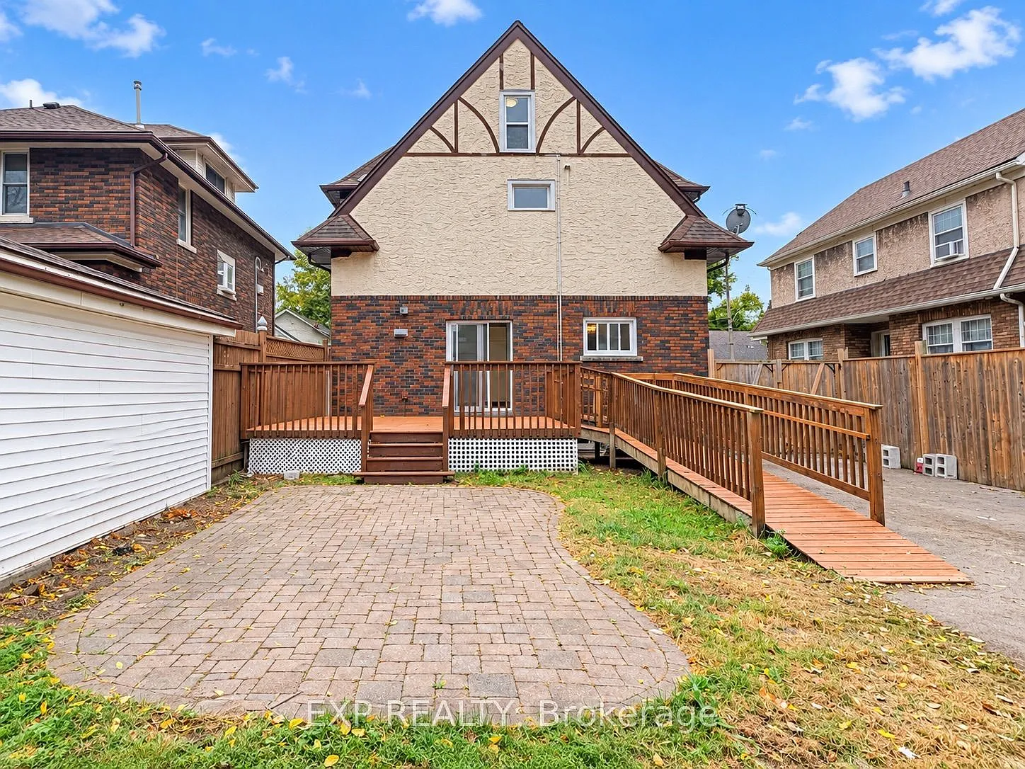 4 bed, $2,650 — Photo 2
