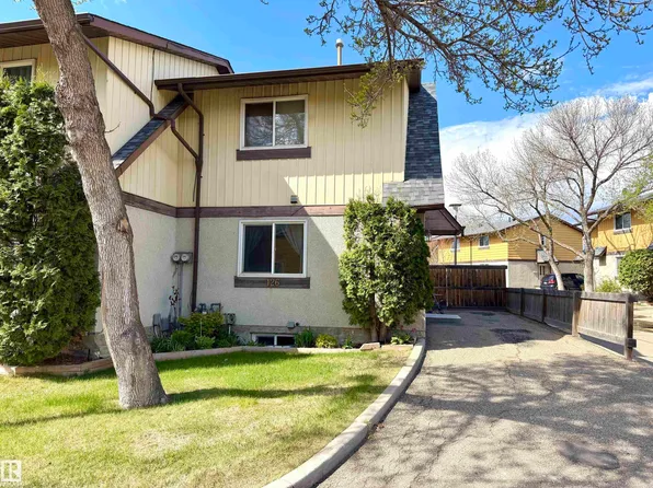 126 Woodstock NW, Edmonton, AB T5T 0H6