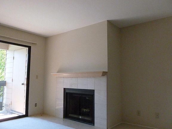 4th image of 55 W 20th Ave APT 207