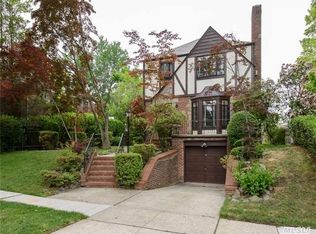 21311 85th Ave, Queens Village, NY 11427