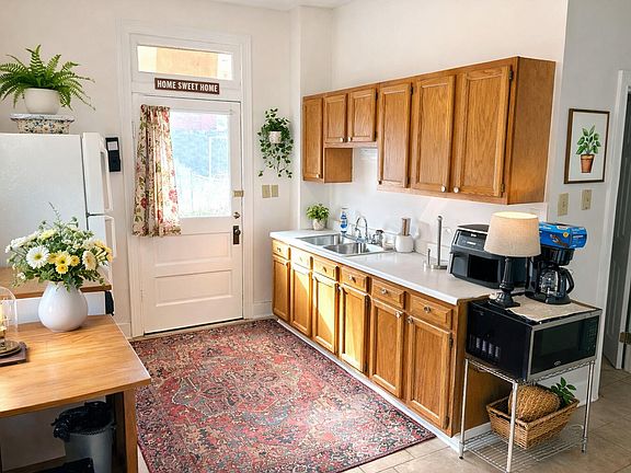 5th image of 515 Delmar Pl