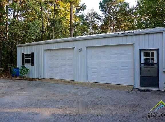 3rd image of 306 County Road 4920