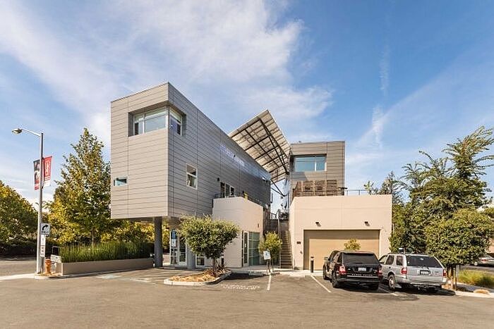 1st image of 4068 El Camino Way