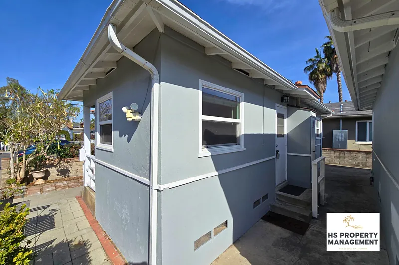 2 bed, 1.0 bath, 800 sqft, $2,850 — Photo 3