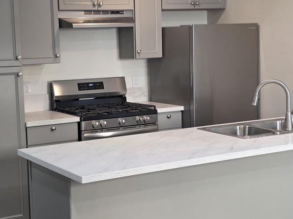 25901 Viana Ave APT C