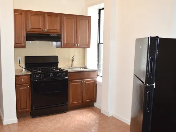 217 S 3rd St APT 16, Brooklyn, NY 11211