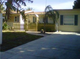 833 Dogwood Rd, North Palm Beach, FL 33408