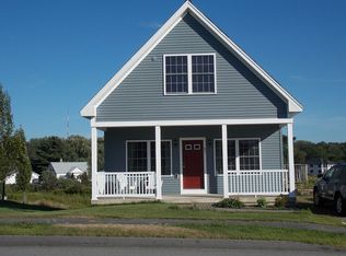 61 Village Cir, Augusta, ME 04330