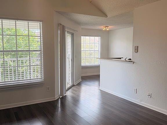 4th image of 11568 WESTWOOD BOULEVARD #1034