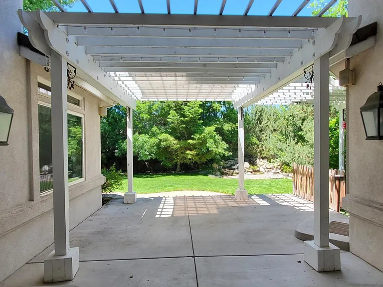 Thornhill Ct — Photo 8