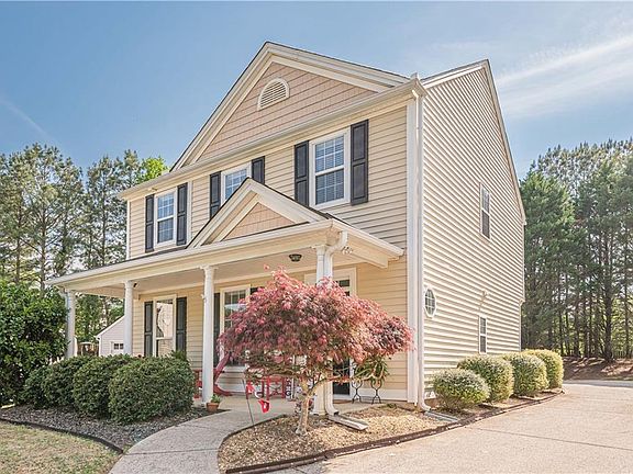 3rd image of 311 Summerstone Ct