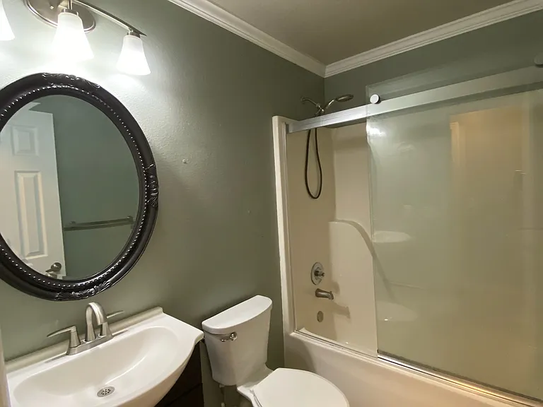 610 Topaz St — Photo 18