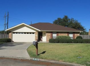 2212 Spring Oak Ln, Orange, TX 77632