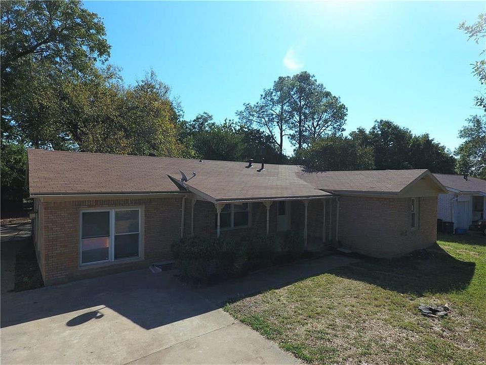1st image of 3404 Henry Dr