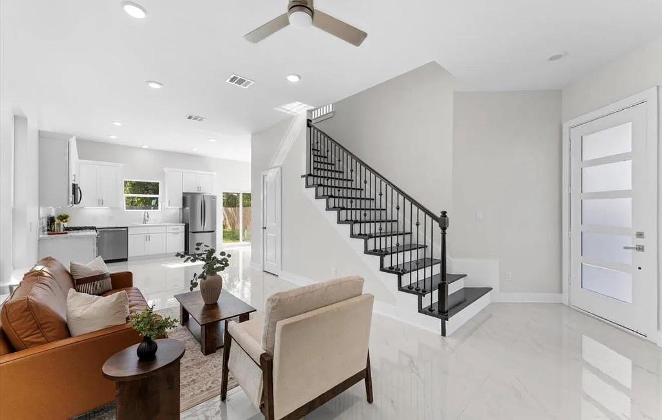 4 bed, 2.5 bath, 1626 sqft, $2,250 — Photo 4