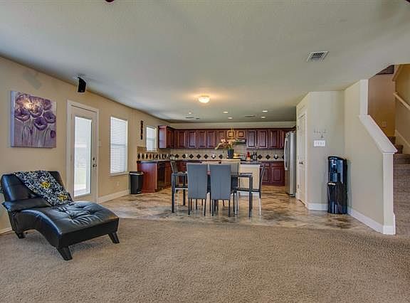 5th image of 2064 Royal Acres Trl