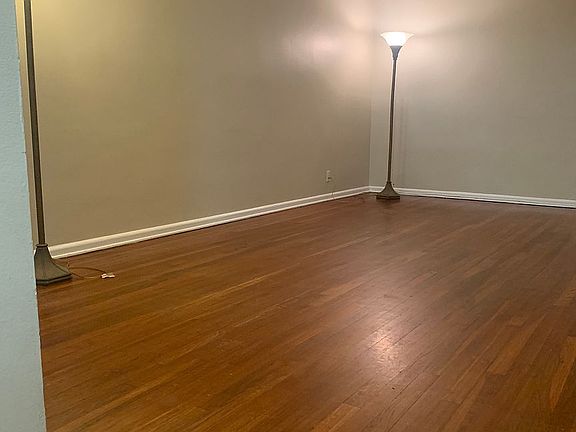 3rd image of 25-22 73rd St Floor 1