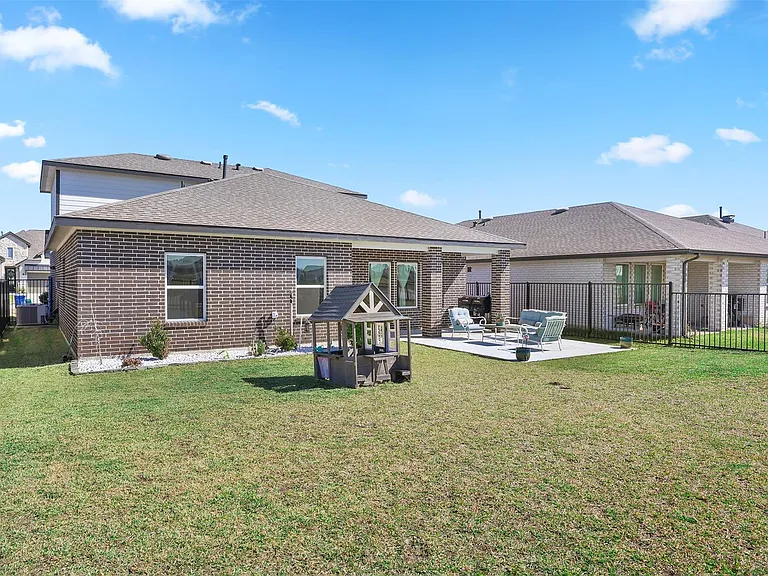 2421 Mar Vista Ln — Photo 35