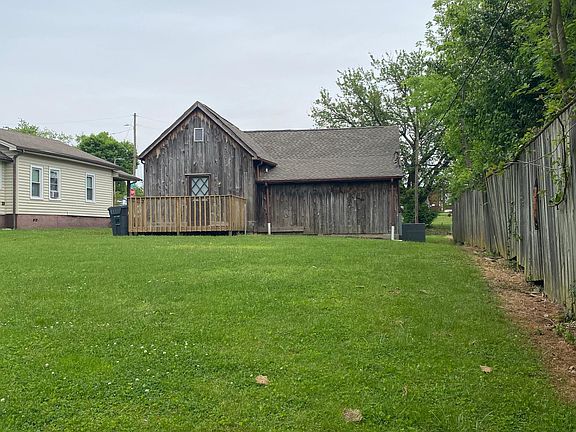 4th image of 2211 McCroskey Ave