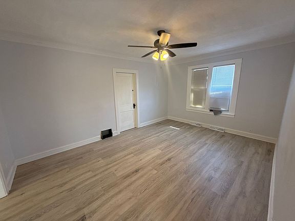 3rd image of 11004 S Normal Ave