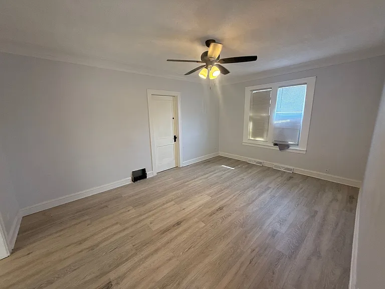11004 S Normal Ave — Photo 3