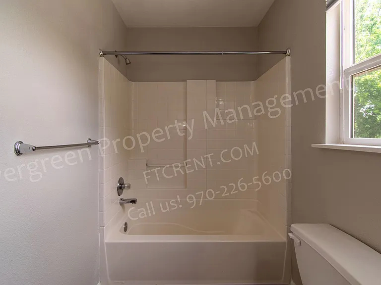 3326 Warren Farm Dr — Photo 19