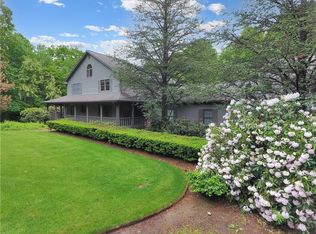 145 Beechwood Dr, Cranston, RI 02921