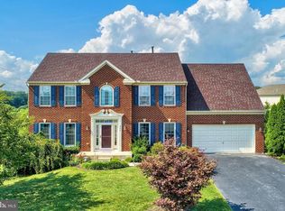 241 Courtney Ct, Spring Grove, PA 17362